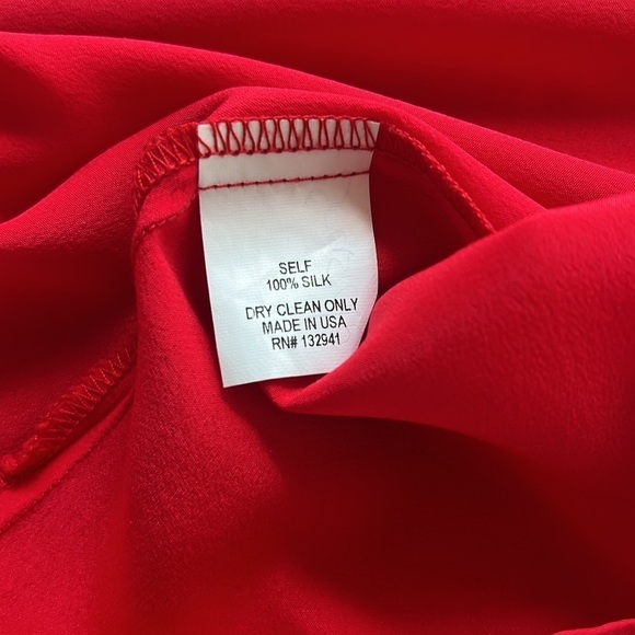 Amanda Uprichard Red,‎ Slik Cold Shoulder Long Sleeve Kellen Top NWT - Picture 4 of 6